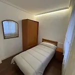 Turistico Plaza Del Ayuntamiento Апартаменты Понферрада