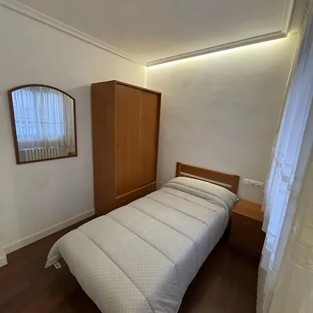 Turistico Plaza Del Ayuntamiento Apartment Ponferrada